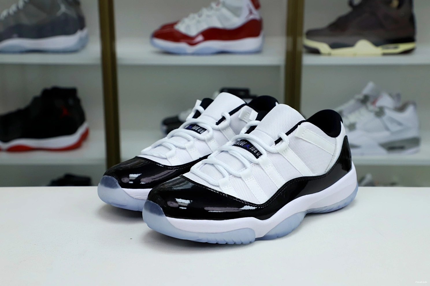 RETRO CONCORD JORDAN LOW 11 AIR 0831